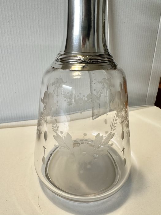 Frasco antigo com tampa, prata