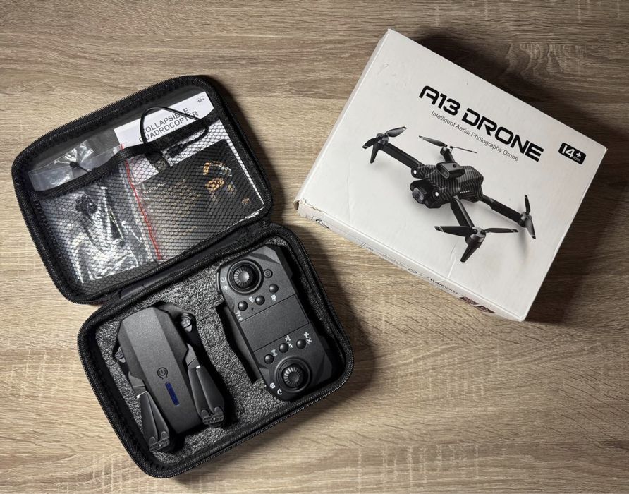 Квадрокоптер дрон E88