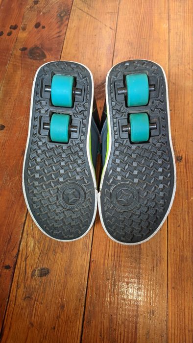 Кросівки для хлопчика на роликах 31 розмір