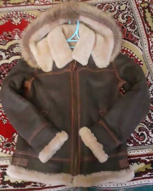 Дубленка с овчины с капюшоном