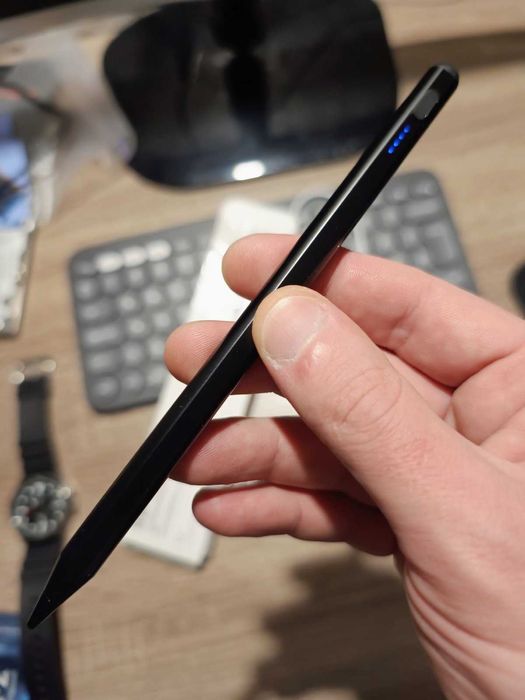 стилус универсальный для планшетов и смартфонов активный. + наконечник