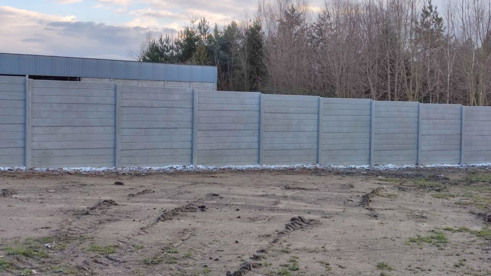 Ogrodzenia, garaże, wiaty, budynki z płyt betonowych
