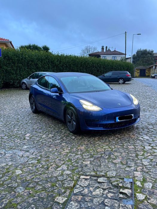 Tesla Model 3 Standard Range Plus (Facelift)