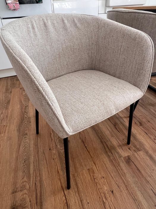 Conjunto de Mesa + Banco + Cadeiras