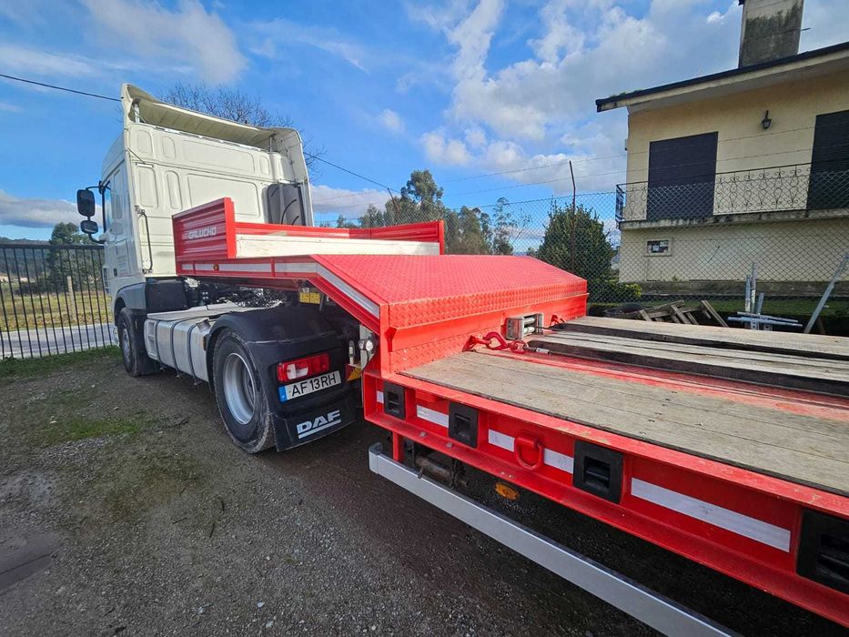 camião e porta maquinas