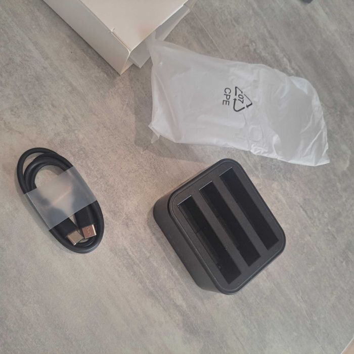 Insta360 x3 Fast Charge Hub (хаб зарядний)