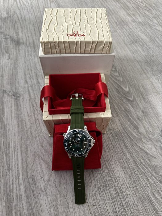 Omega Seamaster Diver 300M Master Co-Axial 42