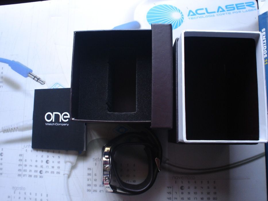Relógio marca One novo em caixa