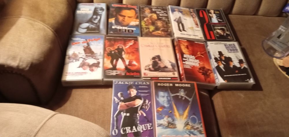 Cassetes VHS Filmes saldos hoje e DVDs de qualidade desde 2E.