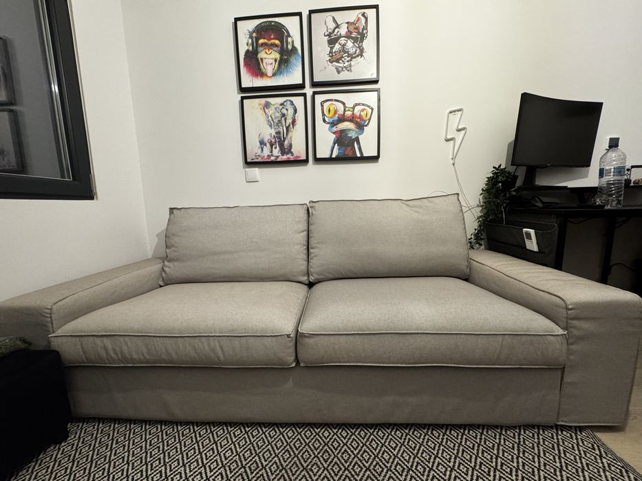 Sofá IKEA Kivik 3 lugares cinza claro