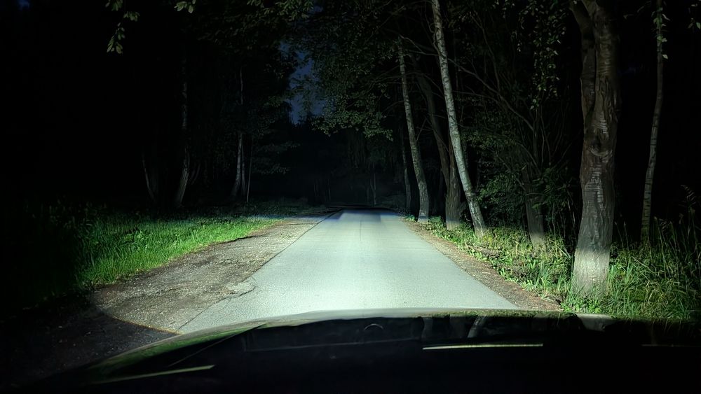 Saab 9-5 modyfikacja konwersja lamp reflektorów BiLed BI-LED