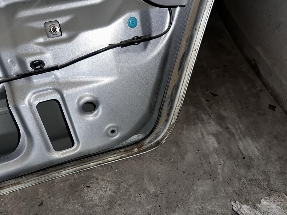 Ляда, крышка багажника subaru forester sg rest