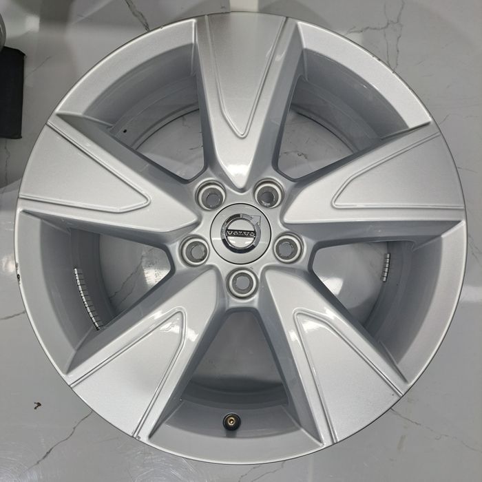Jantes 17" originais Volvo XC40 Ford Jaguar Renault 5x108