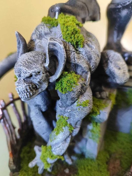 Batman 42cm – Estátua / Action Figure Colecionável