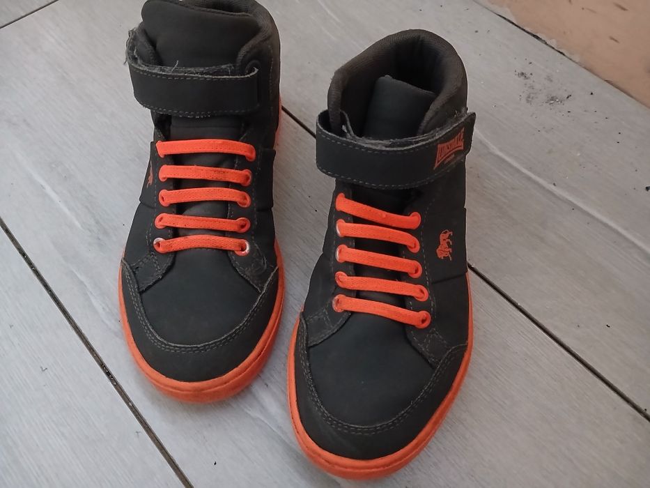 Дитячі кросівки , 2 пари оригінал