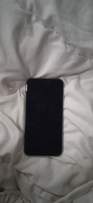 iPhone 11 128ГБ битый