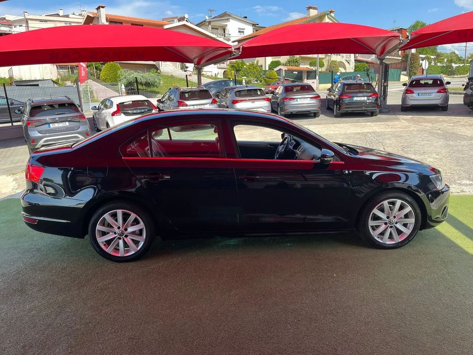 VW Jetta 1.6 TDi Highline DSG