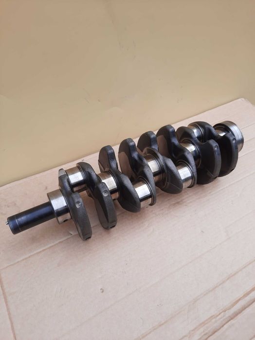 Коленвал hyundai H1 H200 Kia Sorento 2.5 crdi соренто колінчястий вал