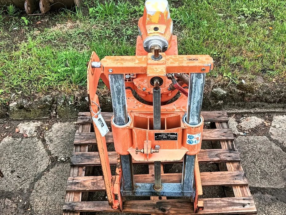 GOLZ KB 300 Wiertnica pneumatyczna Wiertarka rdzeniowa Atlas Copco LSS64 S060-23