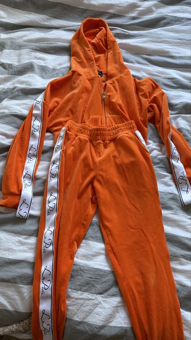 Pomarańczowy dres la perla r. M 38 welurowy