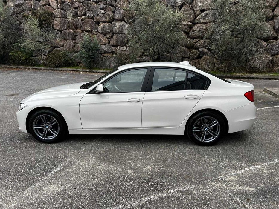 BMW 316i 1.6 Turbo (F30) - 2015