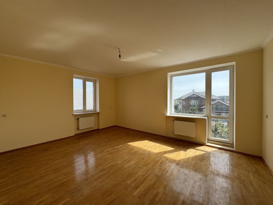 Продаж Будинку під Бізнес Ділянка 12сот с. Підгайці, Луцький район