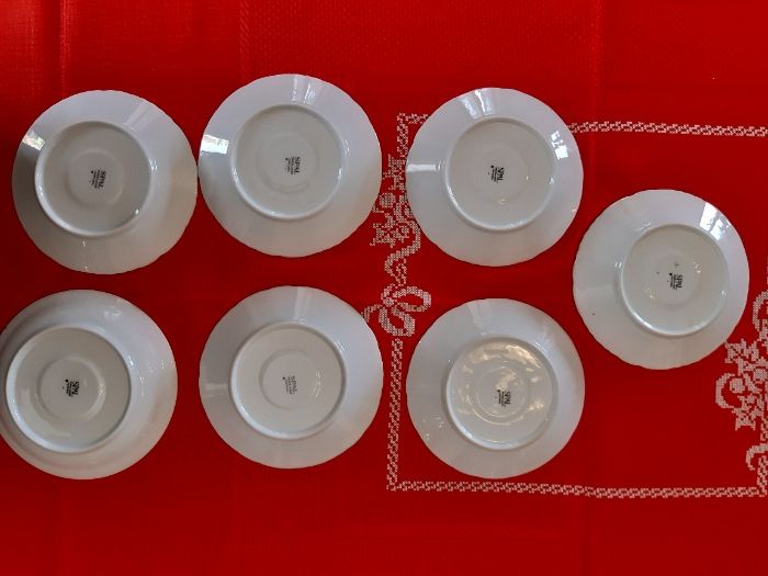 Pratos de  Doce Porcelana Inglesa / Chávenas Café Publicidade  e Natal