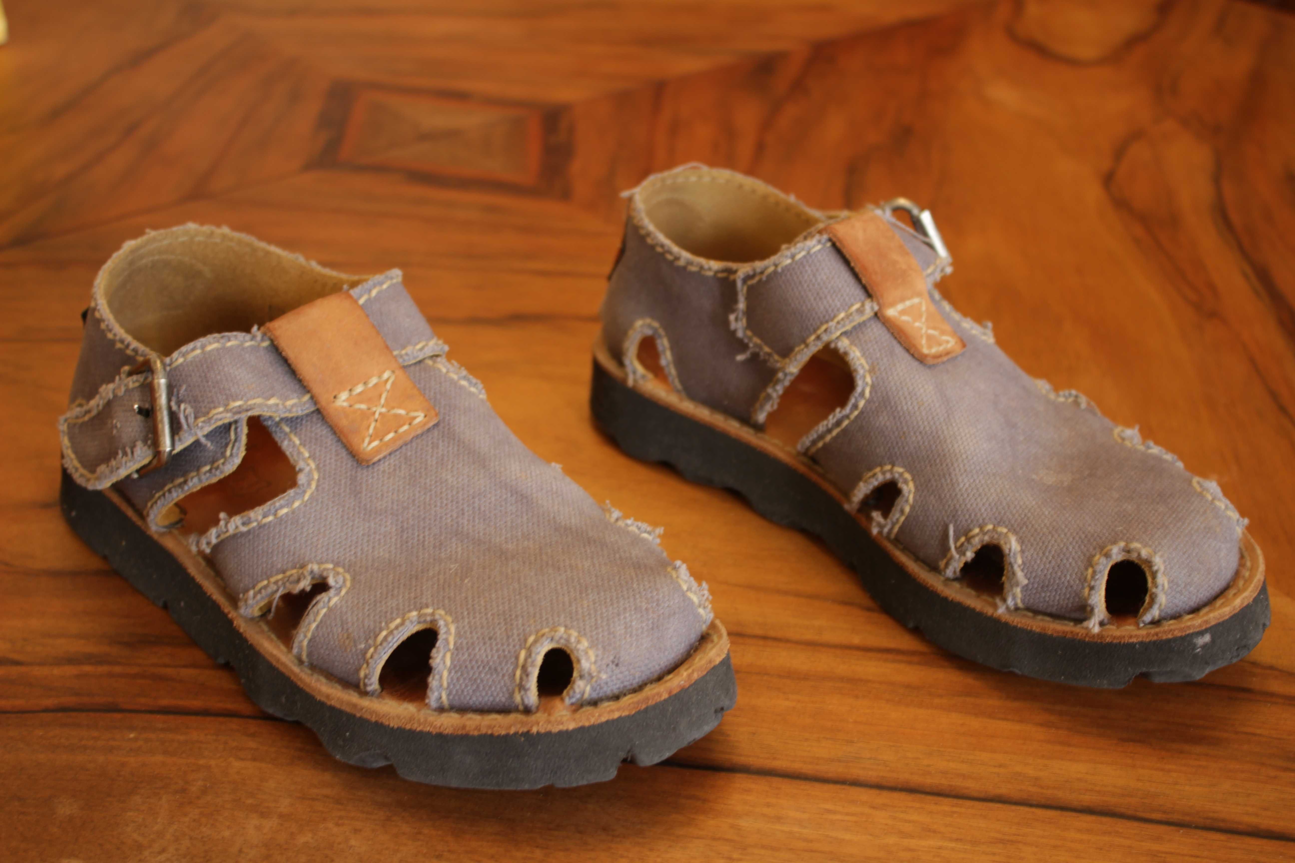 Yellow hotsell cab sandals