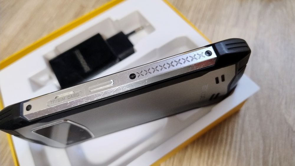 Doogee s mini 8/256 gb,б/у,сірий.