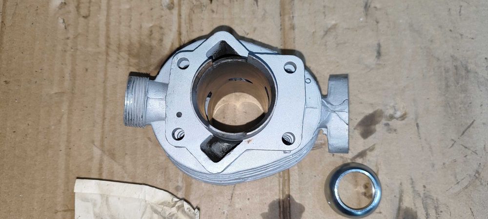 Cylinder komar Romet Motorynka silnik 025 Kadet po szlifie nowy tłok