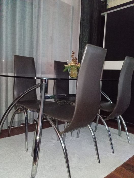 - Vendo  mesa sala