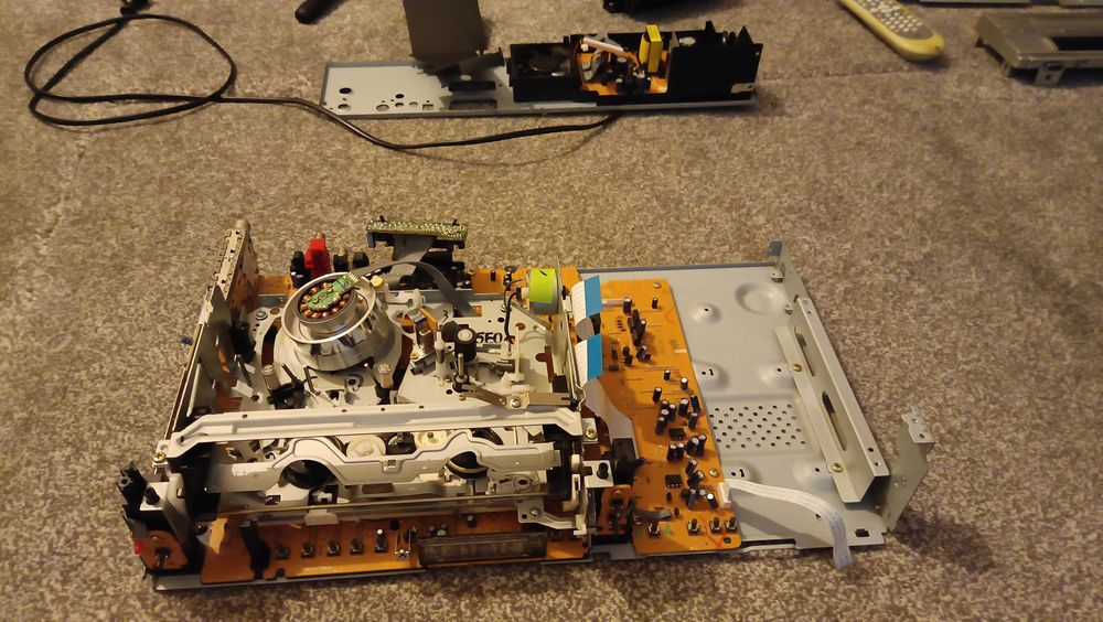 Naprawa Serwis Magnetowidów Video VHS MEDION FUNAI Toshiba PHILIPS LG