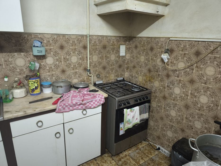 Alugo quarto mobilado com tv e internet