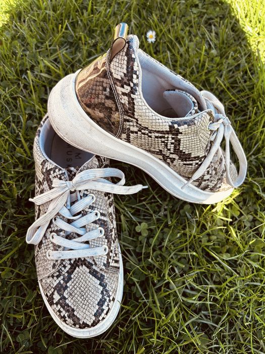 Buty damskie marki musk nr 39