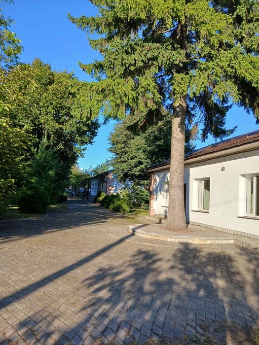 )( Продаж два окремі будинки