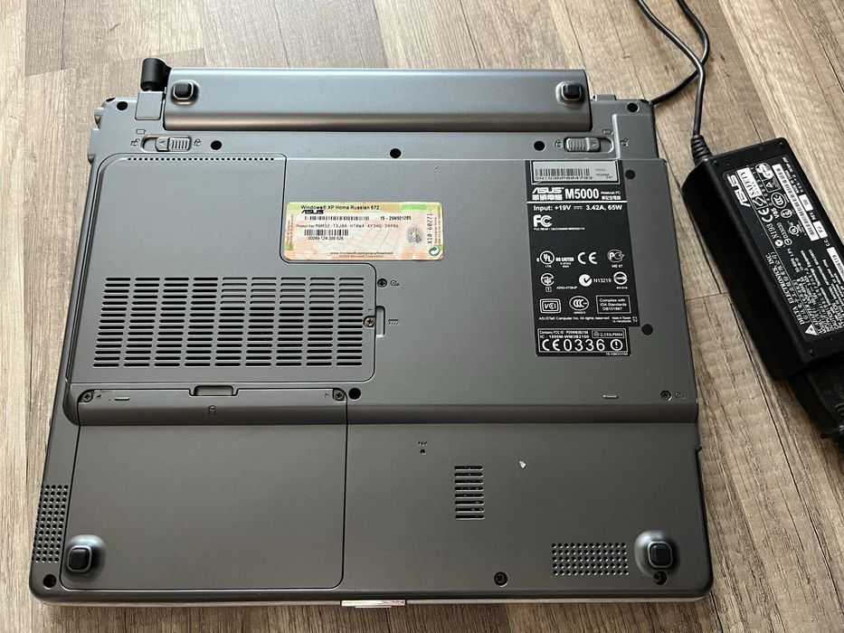 Ноутбук ASUS M5000