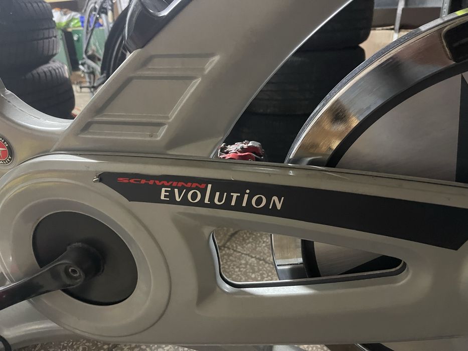Profesjonalny Rower Spinningowy Schwinn Evolution – Pancerna Konstrukcja!