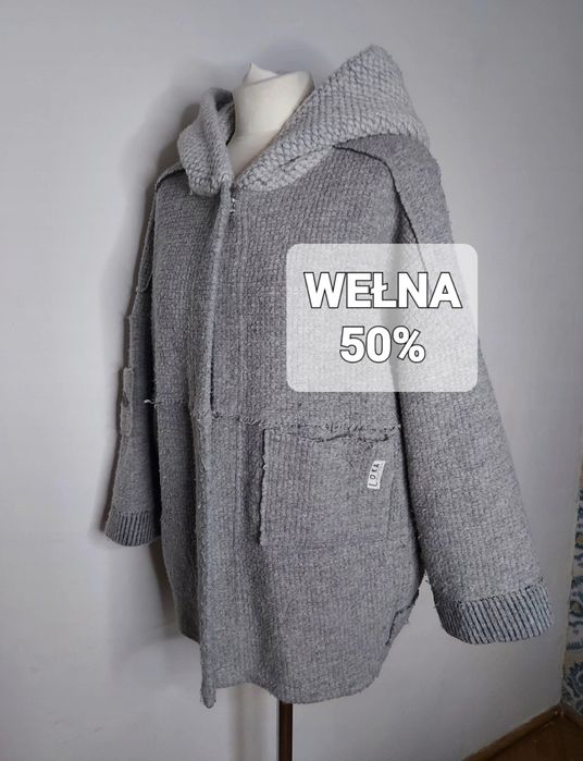 Wełna 50% Szary wełniany płaszcz z kapturem LOKA oversize