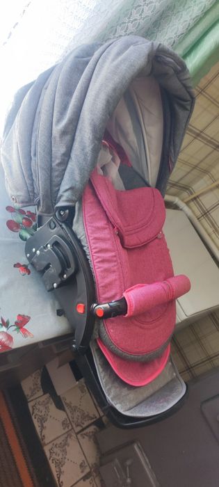 Продається дитяча коляска.