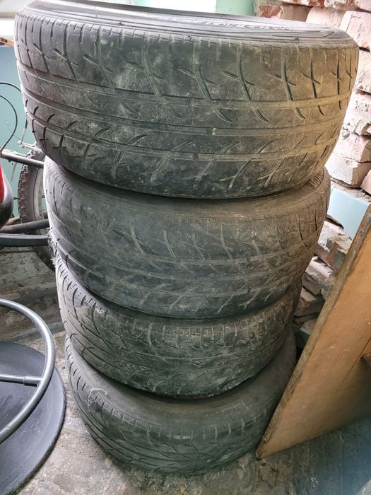 Шини літні 225/45/r17
