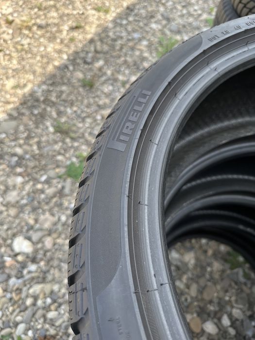 225/40/18 Pirelli Sottozero 3 Winter