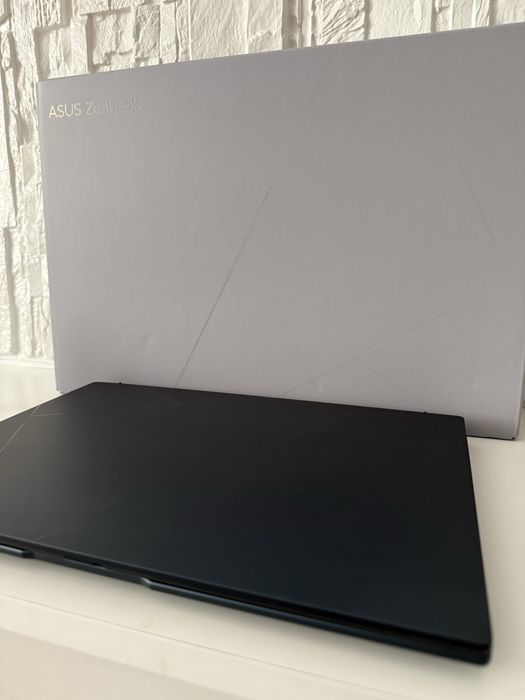 Okazja Asus Zenbook 14” UX3405C ultra 5 ,ram 16gb ,ssd 512g