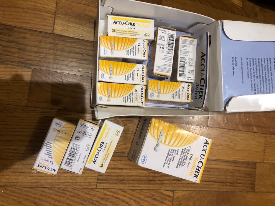 Прилади для диабетиків(інсулінові шприц-ручки,глюкометри та інше..)