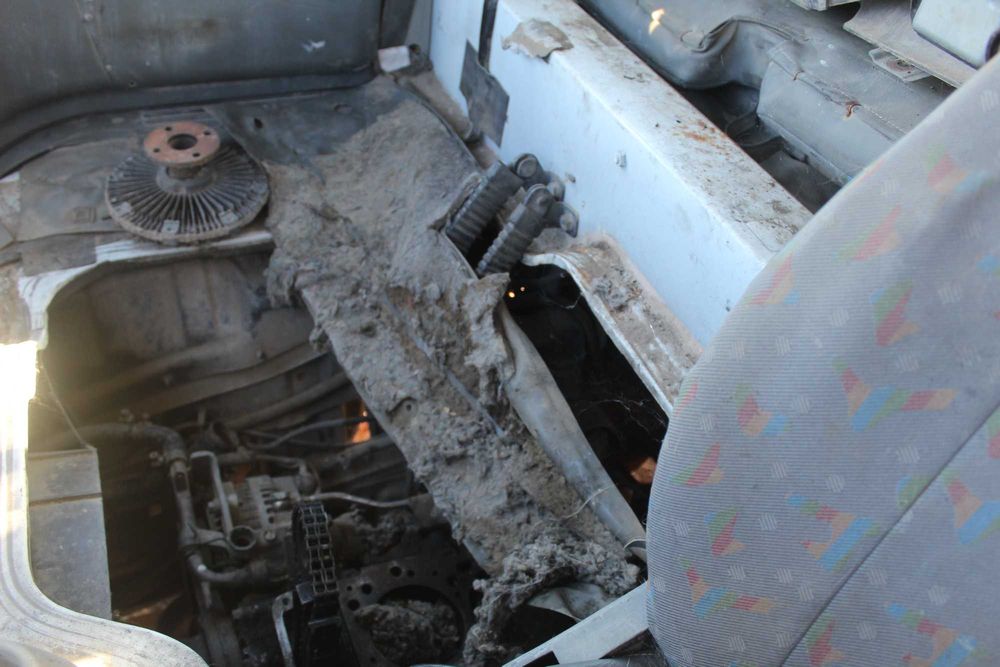 Mitsubishi Canter 2.8 D cabine dupla