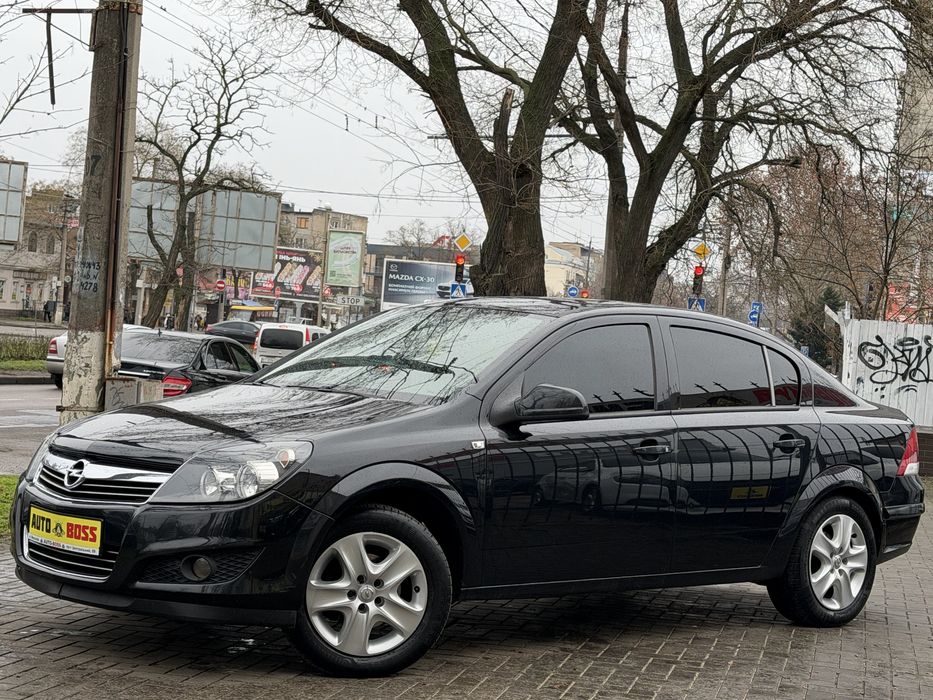 Opel Astra H.              .