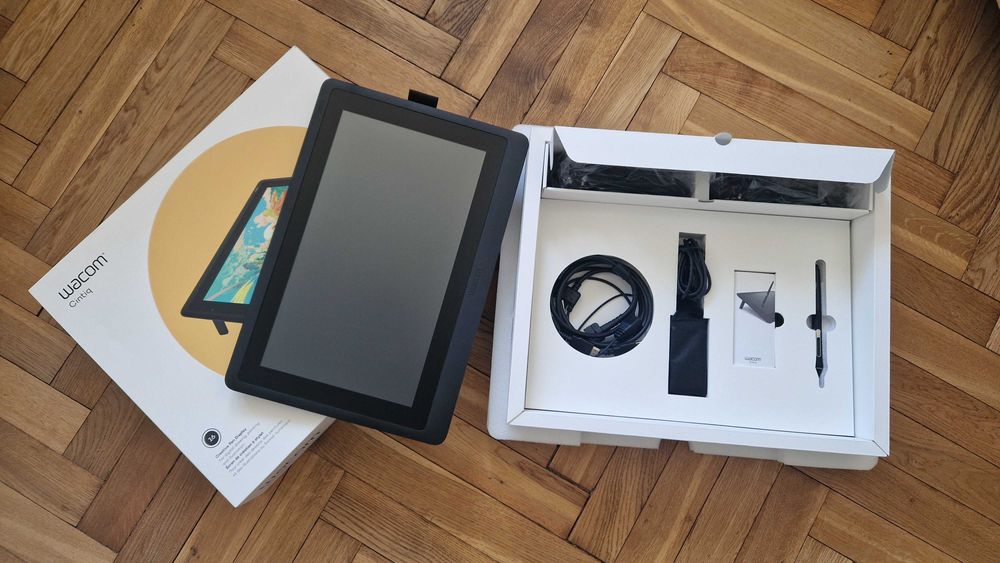 Tablet graficzny WACOM Cintiq 16, stan idealny