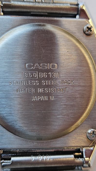 Casio vintage B 613W lcd