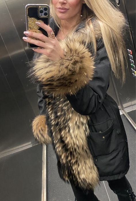Parka z prawdziwym jenotem