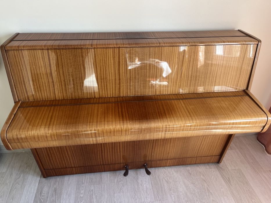 Pianino CALISIA 1971 rok stan bardzo dobry