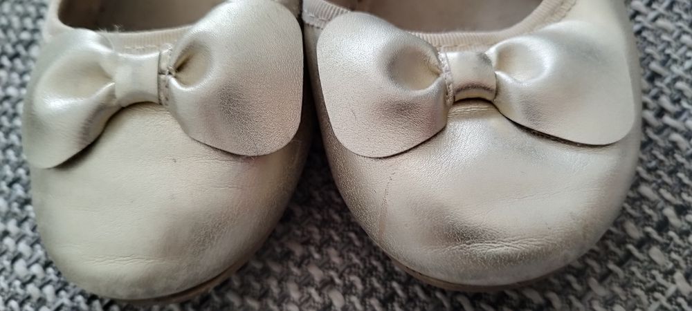 Złote balerinki hm roz. 31